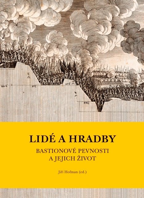 Lidé a hradby.