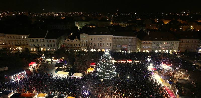 Rozsvícení vánočního stromu na Mírovém náměstí v Litoměřicích