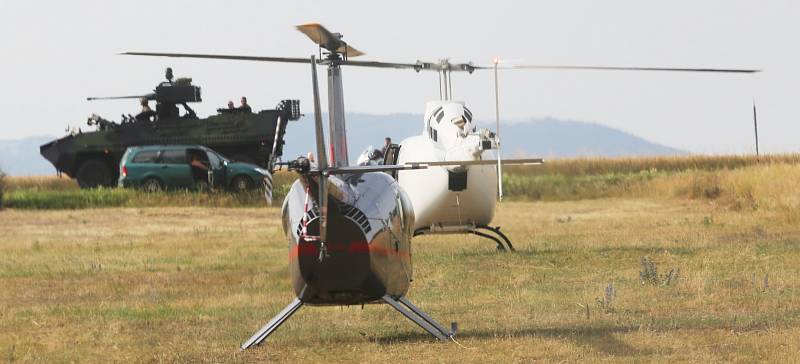 Letecký den Memorial Air Show 2019 v Roudnici nabídl také v neděli pestrý program