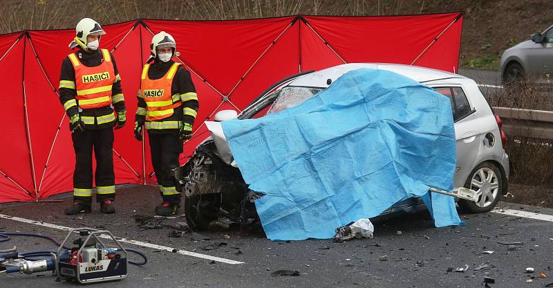 Tragická dopravní nehoda na dálnici D8 u Lukavce