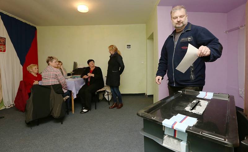 Volby v Opárnu na Lovosicku