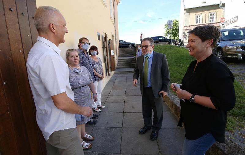 V úštěcké synagoze zahájil výstavu o Masarykovi izraelský velvyslanec Daniel Meron