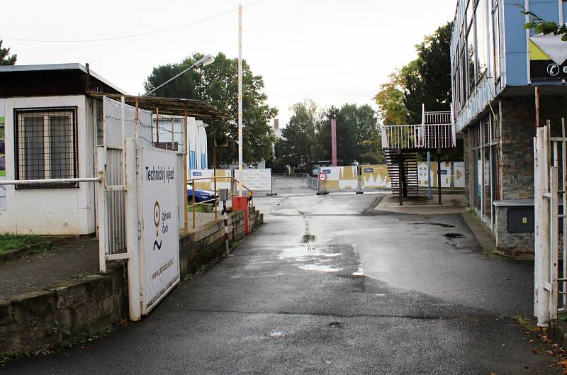 Volební drive-in stanoviště v pavilonu B na výstavišti Zahrada Čech v Litoměřicích