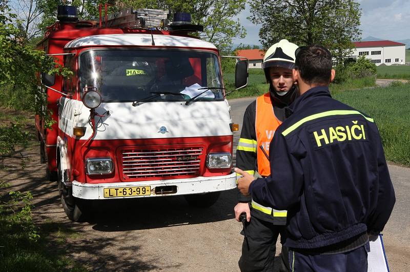 Tradiční osmiboj prověřil zdatnost dobrovolných hasičů z Litoměřicka.