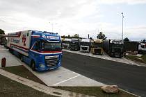 Na dálnici D8 u Lovosic vybudovalo ŘSD nové odstavné parkoviště pro kamiony