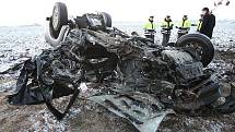Tragická dopravní nehoda mezi terezínem a Lovosicemi, pátek 28. ledna 2011 ráno kolem 6.30 hodin.