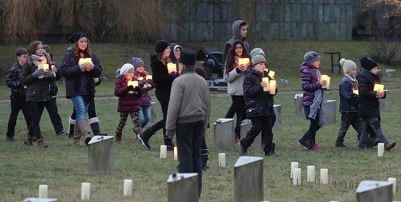 Pietní akce k uctění mezinárodního Dne památky obětí holocaustu v Terezíně 