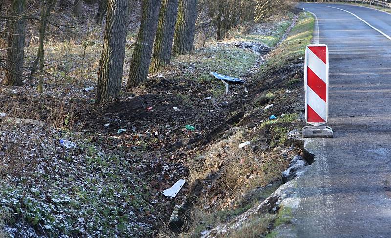 Místo dopravní nehody nad Velemínem.