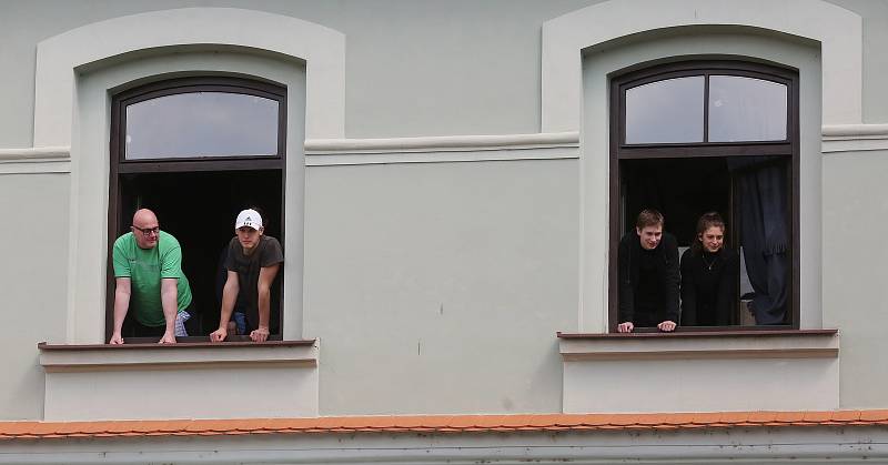 Britové již třetí týden natáčí v Litoměřicích film. Záběry z Litoměřic budou například představovat čtvrť z Paříže.