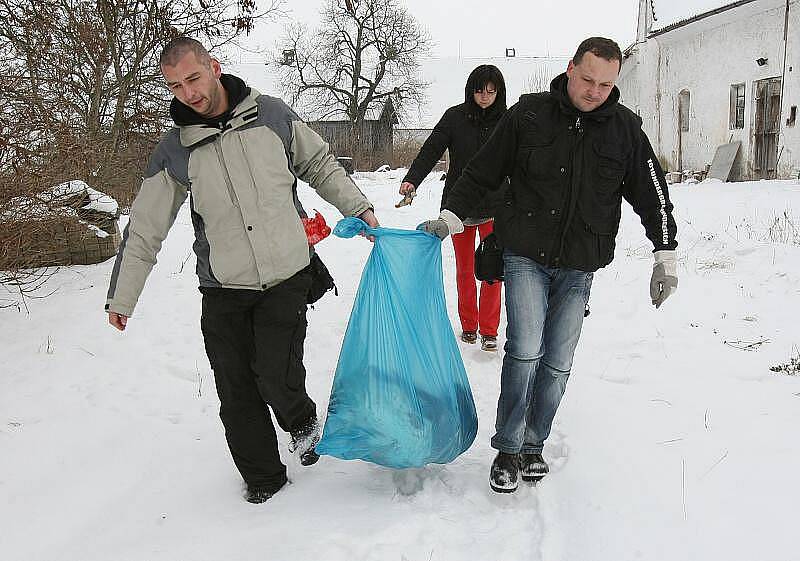 Týrání psů ve Vchynicích.