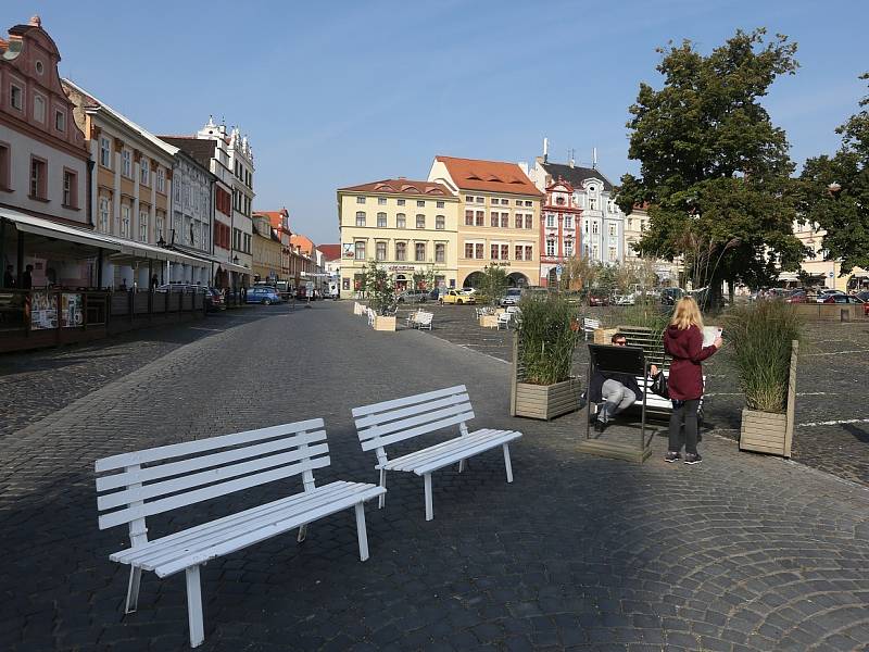 Dočasné zřízení pěší zóny na Mírovém náměstí v Litoměřicích.