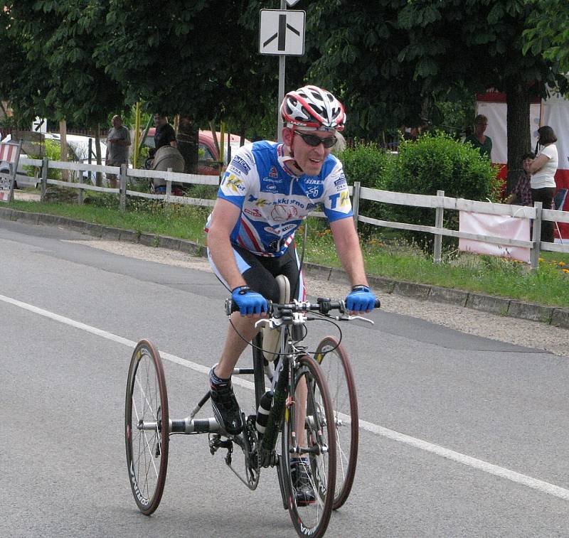 OKRUH GIRA si letos vyzkoušel také paralympionik Josef Winkler. 