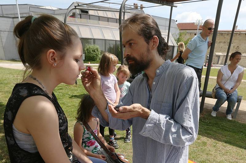 ŘADA ROZMANITÝCH AKTIVIT byla v sobotu připravená pro návštěvníky parku Václava Havla v Litoměřicích v rámci akce nazvané Den rodiny.