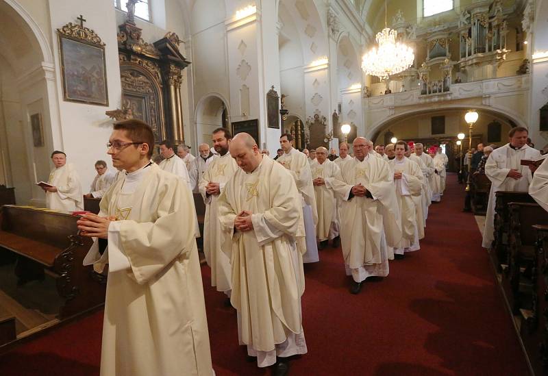 Missa chrismatis v katedrále sv. Štěpána v Litoměřicích.