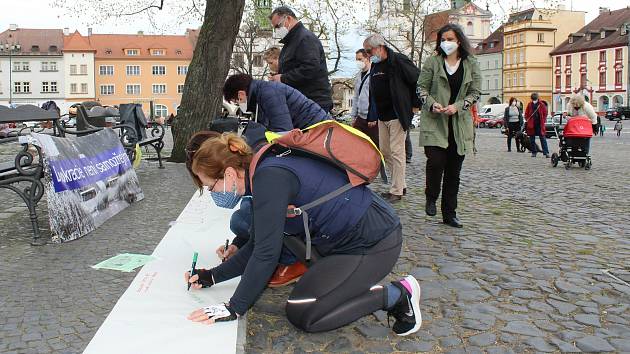 Demonstrace na Mírovém náměstí v Litoměřicích