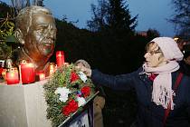 Vzpomínkový akt na den úmrtí prezidenta Václava Havla proběhl v úterý v Litoměřicích.
