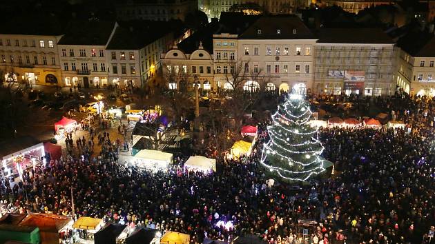 Rozsvícení vánočního stromu na Mírovém náměstí v Litoměřicích