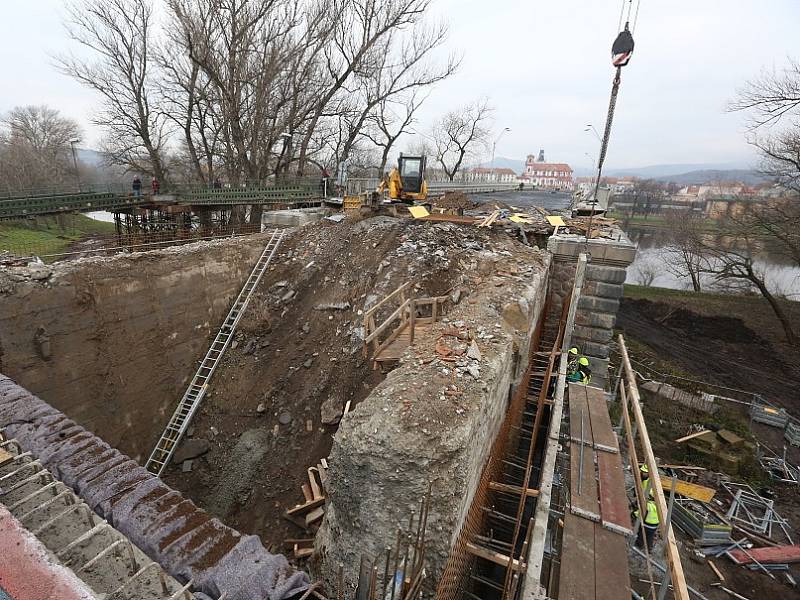 Oprava Tyršova mostu, čtvrtek 10. prosince 2015