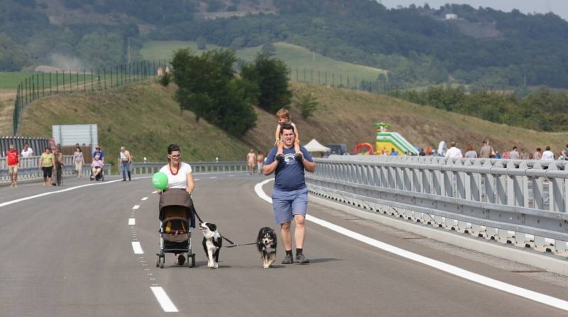 Den otevřených dveří na stavbě D8