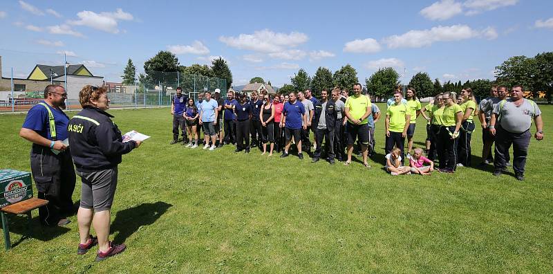 Memoriál Lubomíra Henzla v požárním sportu proběhl v neděli v Lukavci. V pořadí již šestý memoriál hostil kromě domácího družstva dalších pět družstev SDH. Podívejte se na fotografie z této soutěže.