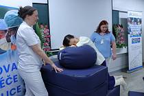 V litoměřické nemocnici mají porodní gauč od 20. prosince loňského roku a je o něj obrovský zájem. Teď bude i v Chomutově.