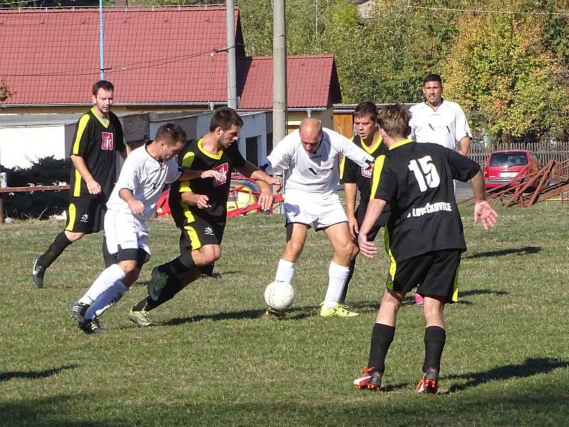 IV. třída sk. A: Lovečkovice (v černém) - Liběšice B.