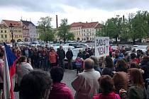 Demonstrace v Litoměřicích proti šachům na ministerstvu spravedlnosti.