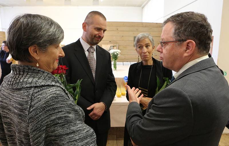 V muzeu ghetta byla zahájena nová výstava s názvem Hnědá kartonová složka - pocta Felixi Blochovi.