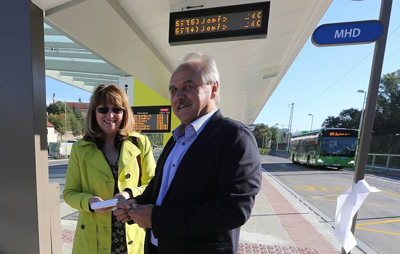 Litoměřické autobusové nádraží bylo slavnostně uvedeno do provozu.