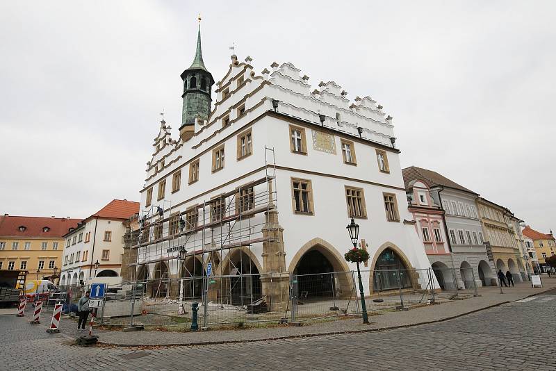 Stará radnice na náměstí v Litoměřicích, kde sídlí muzeum, má novou fasádu.