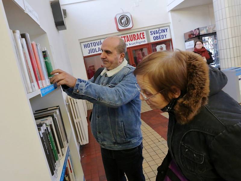 Nová knihobudka na dolním nádraží v Litoměřicích