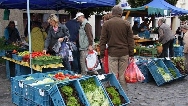 Farmářské trhy v Roudnici nad Labem.