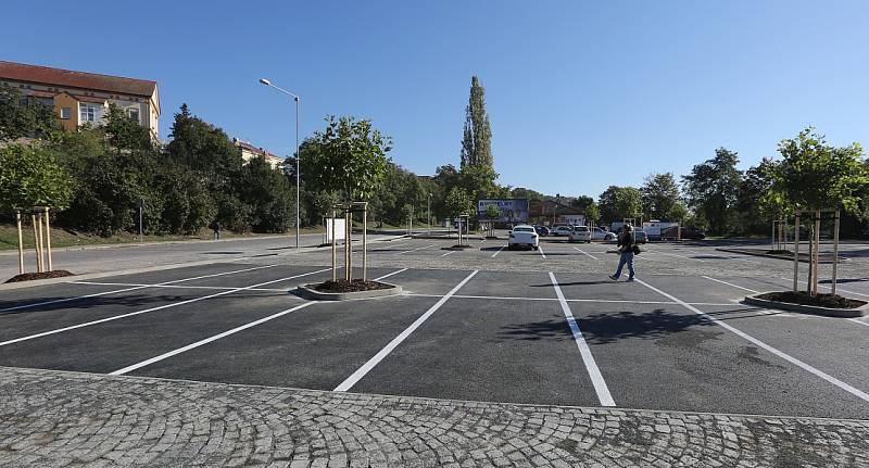 Litoměřické autobusové nádraží bylo slavnostně uvedeno do provozu.