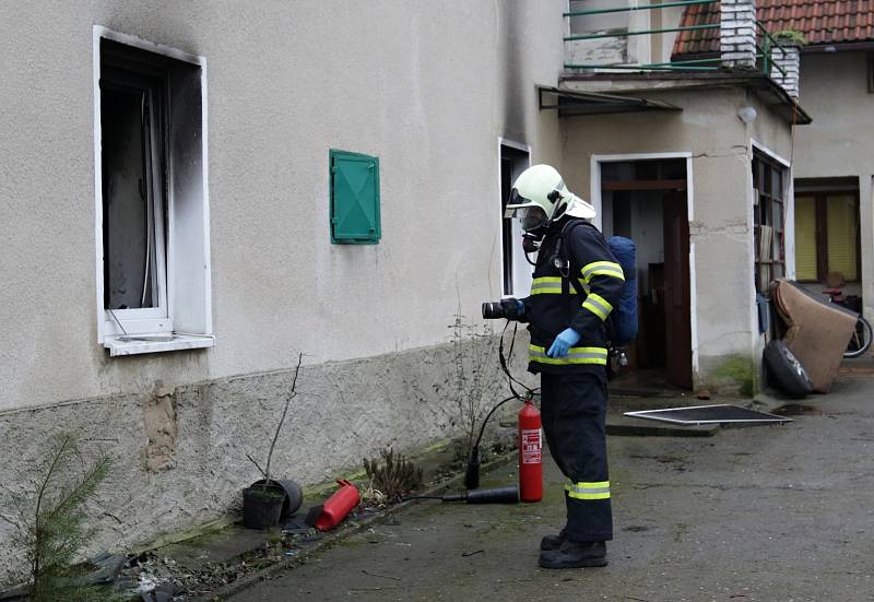 Požár rodinného domu v Libotenicích