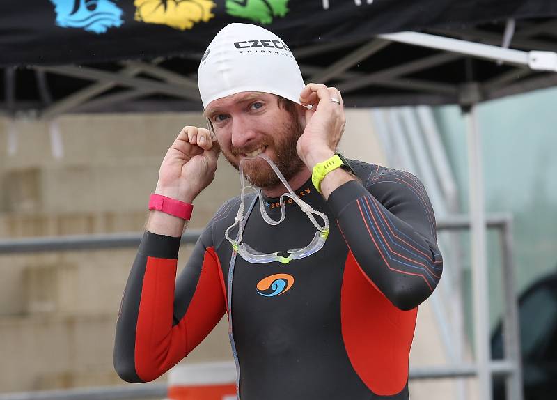 V sobotu se konal v Labe aréně v Račicích první letošní celorepublikový triatlon.