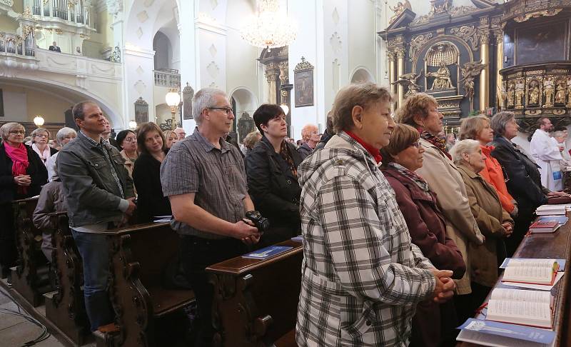 Milostná socha Panny Marie Fatimské zavítala do Litoměřic.