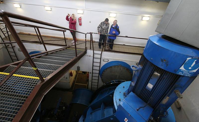 U příležitosti Dne evropského dědictví mohli zájemci navštívit vodní elektrárnu a jez v Doksanech.