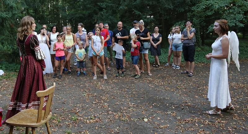 Hradozámecká noc na zámku v Ploskovicích