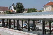 Rekonstrukce autobusového nádraží v Litoměřicích postupuje podle plánů. 