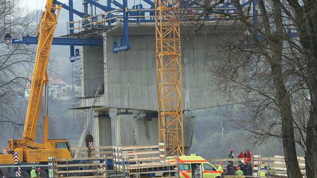 Neštěstí na stavbě nového mostu v Litoměřicích.