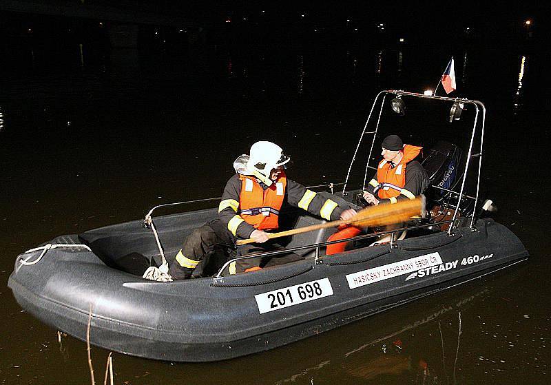 Pondělní noční pátrání ve Štětí na Labi