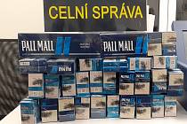 Celníci zabavili pašované cigarety.