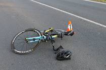 Cyklista se srazil s chodcem v pondělí 3. července večer. Ilustrační snímek.
