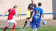 Proboštov (v modrých dresech) hrál s Bohušovicemi 0:0. V penaltovém rozstřelu byli úspěšnější hosté.