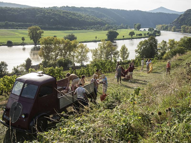 Natáčení filmu Jan Palach ve Velkých Žernosekách. Hlavní postavu ztvárnil Viktor Zavadil