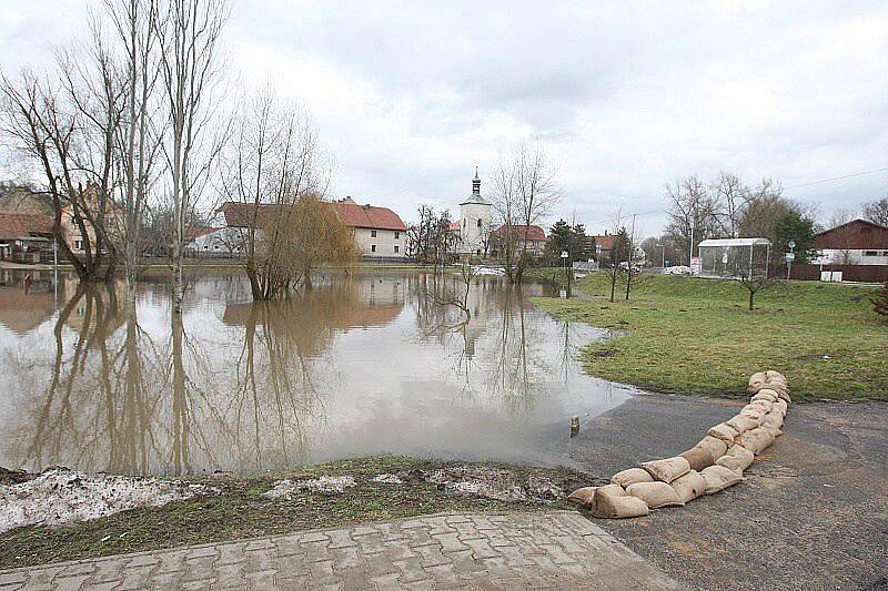 Velká voda na Litoměřicku - sobota 15. ledna 2011 - Křešice.