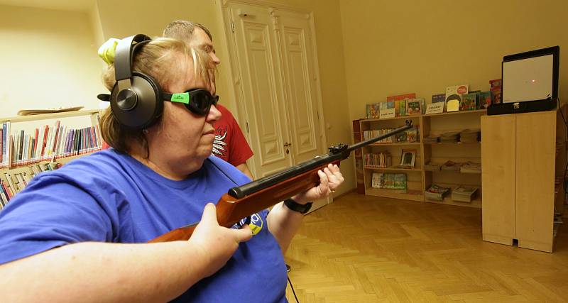 V Lovosicích soutěžili zrakově postižení střelci.