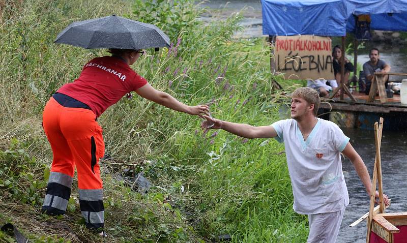 45. ročník tradiční neckyády v Břežanech