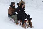 Sáňky, boby i snowboardy. Lyžařský areál u Tašova praskal ve švech