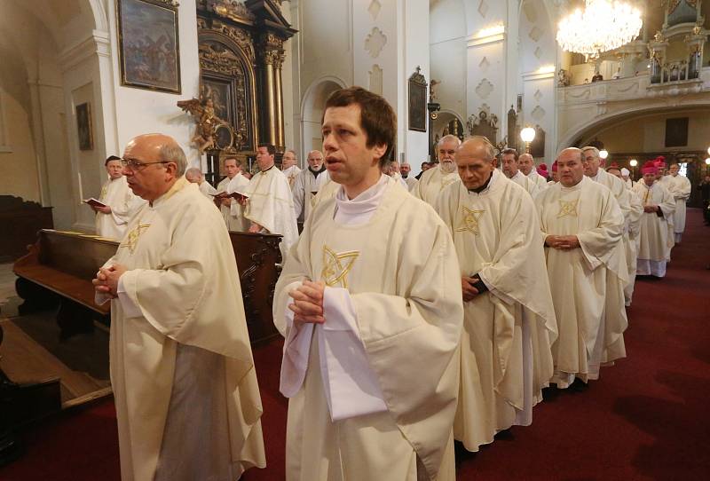 Missa chrismatis v katedrále sv. Štěpána v Litoměřicích.